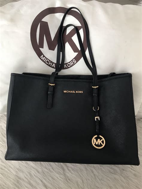 echtheidslabel michael kors tas|Michael Kors bag identification.